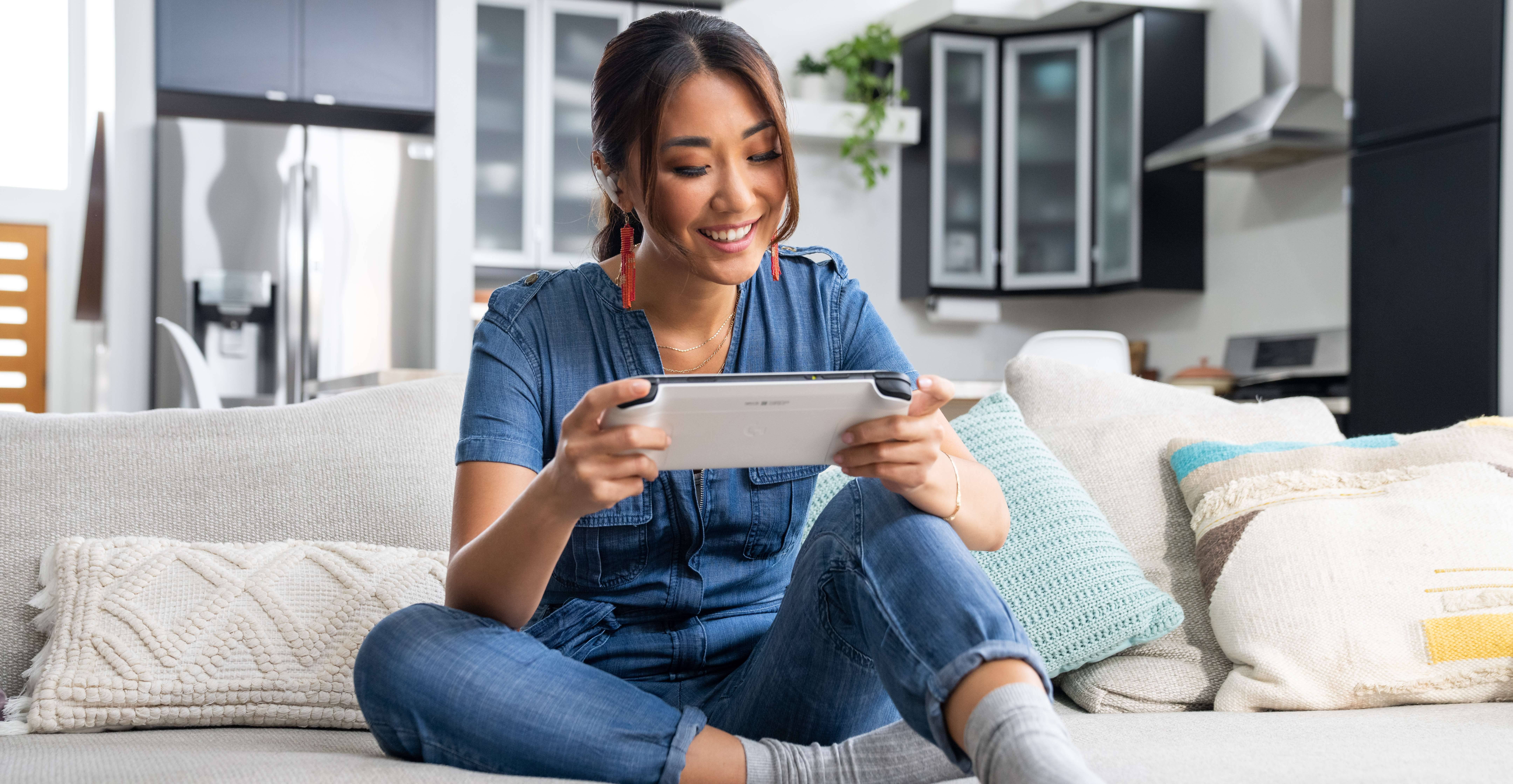 Logitech G - arriva in Europa della console G CLOUD